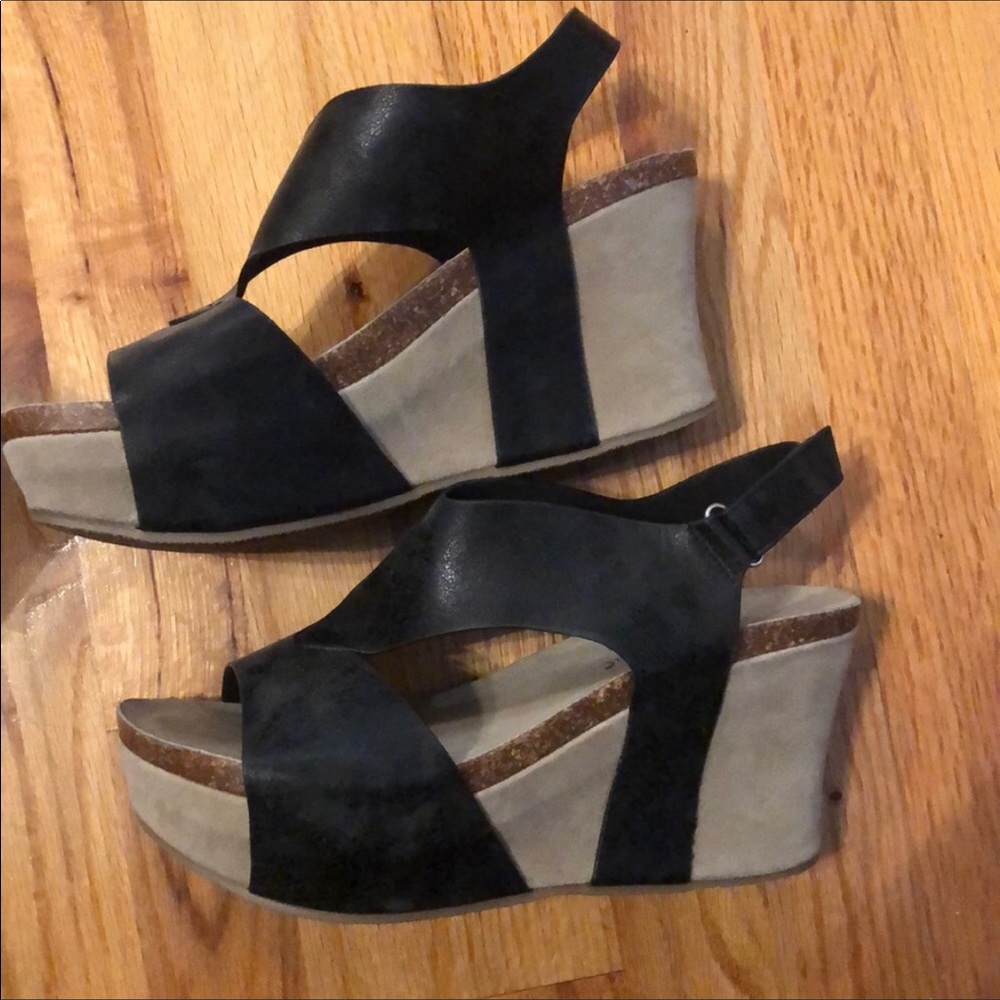 New Black Wedges